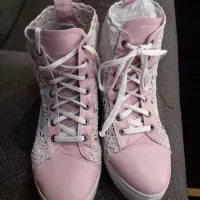 چهارجفت کتونی