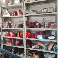 لوازم چراغ خودرو بدلیل تغییر شغل یکجا بفروش میرسد