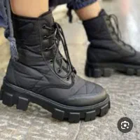 مقداری پوتین و کیف