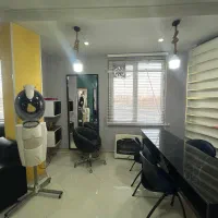 استخدام ناخن کار و مژه کار و فیشال پوست