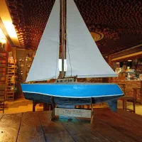 ماکت کشتی بادبانی تفریحی