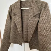 کت پاییزه|لباس|آمل, |دیوار