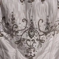 لباس عروس پرتراکم دنباله دار دکلته زیبا