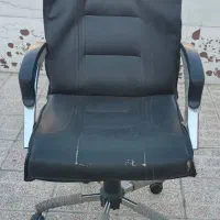صندلی اداری چرخدار