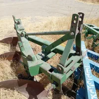 گاو آهن سه خیش خارجی
