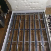 تختخواب دونفره|تشک تختخواب|مشکیندشت, |دیوار