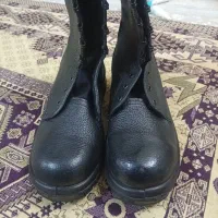 پوتین سربازی سایز ۴۳ بالباس سربازی همه باهم ۲۸۰۰
