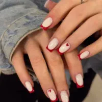 کاشت ناخن و مژه