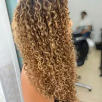 ارائه دهنده خدمات تخصصی مو.فردائمی.موخوره گیری