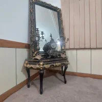 آینه و کنسول با شمعدان های فلزی|بوفه، ویترین، کنسول|کازرون, |دیوار