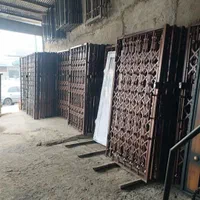 حفاظ درب آکاردیونی