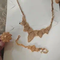 سرویس گردنبند  رنگ ثابت