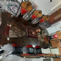 باسلام خدمت دوستان عزیزم  یک میز نهار خوری 8 نفره