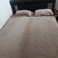 تخت دونفره