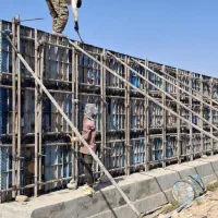 کارمند آقا در شرکت ساختمانی