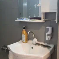 روشویی و آینه