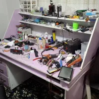 میز کار تعمیرات الکترونیک تلوزیون باند برد و...