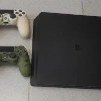 پلی استیشن فور با دو دسته