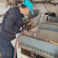 تعمیرات تخصصی سردخانه تعمیر یخچال های ویترینی صنعت