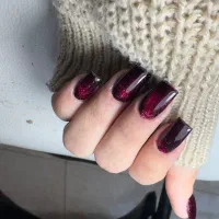 ناخنکار مژه کار آرایشگران حرفه ای