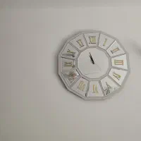 ساعت آینه ای