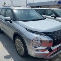 میتسوبیشی اوتلندر 2025