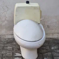 ۲ عدد توالت فرنگی