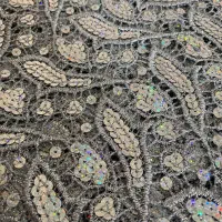 پارچه یک مترو نیم