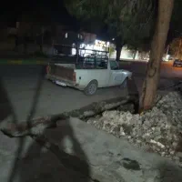 ماشین یک وانت پیکان کم‌کار فروش فوری