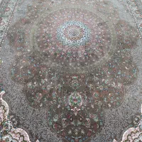 فرش ۲/۵ در ۴ قیمت مناسب زمینه گردویی