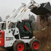 راننده بابکت مینی لودر لیور پا و دستی