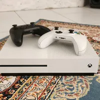 Xbox one دو دسته تمیز (آنلاین)