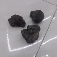 سه عدد شهاب سنک|جواهرات|شیراز, دست خضر|دیوار