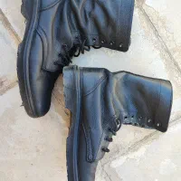 پوتین مشکی