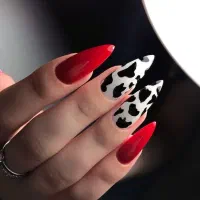 تخفیف ویژه کاشت و ترمیم ناخن