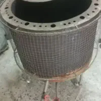 راهنمایی کنید لطفاً کسی که نان تنوری میپزه