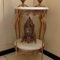 تزئینات برنجی میز تلفن دو طبقه برنزی ساعت برنز