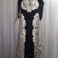 تعدادی لباس|لباس|نظرآباد, نظرآباد|دیوار