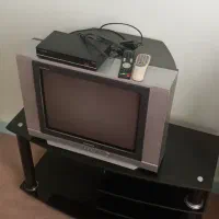 تلویزیون و  زیر تلویزیون و گیرنده دیجیتال با کنترل