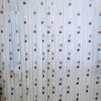 پرده ی زیباو کاملا سالم