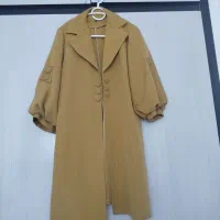 تعدادی لباس نو و درحد نو بفروش میرسد