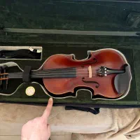 ویولن یونیورسال uv-300 4/4