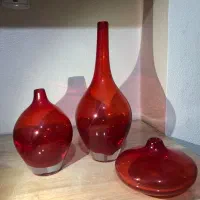اکسسوری خانه مینیمال مدرن قرمز
