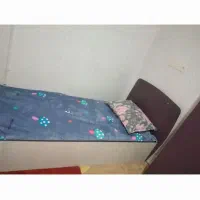 تخت نوجوان کمد دراور شیشه‌ پاتختی کتابخانه کشودار|تخت و سرویس خواب|سبزوار, دانشگاه آزاد|دیوار