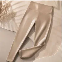 لگ شاین کمرگنی و طرح چرم