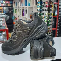 کفش پیاده روی و طبیعت گردی لووا