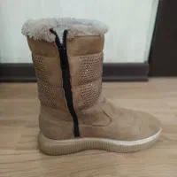 بوت دخترانه در حد نو|کیف، کفش، کمربند|اندیشه, اندیشه فاز ۱|دیوار