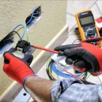 برقکار / برق کار / نصاب لوستر/ نورپردازی حرفه‌ای|خدمات پیشه و مهارت|سنندج, |دیوار