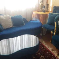 مبل راحتی با میز ناهار چهار نفره