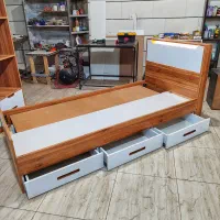 تخت بزرگسال سه کشو|تخت و سرویس خواب|خرمآباد, |دیوار